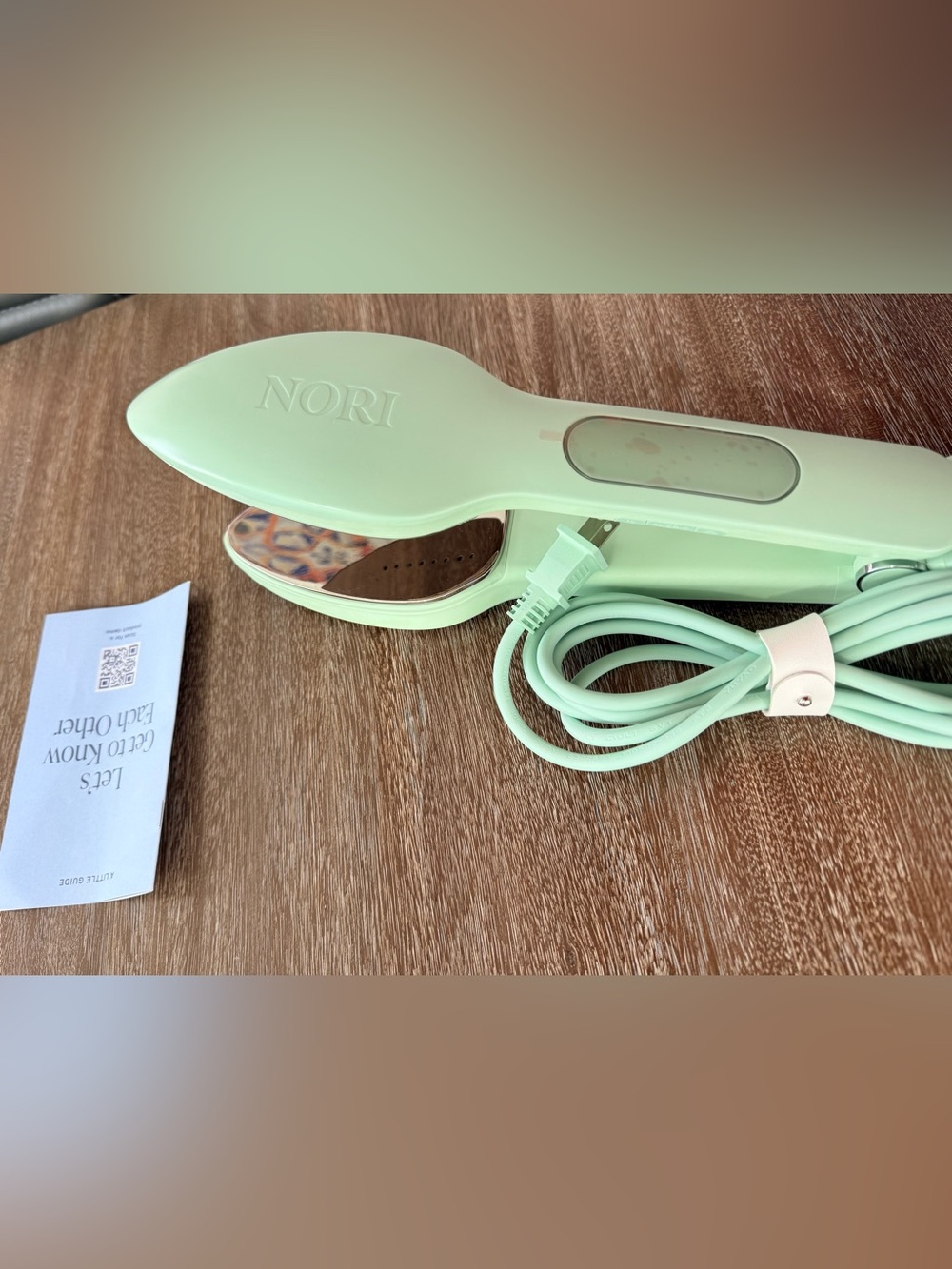 NORI Press in Mint Green Hair with Carrying Case
